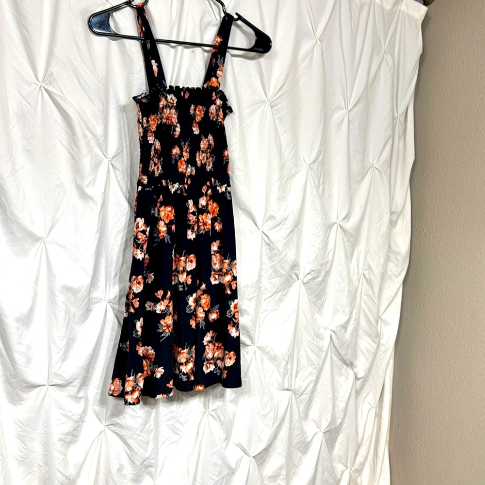 Justify dress size small